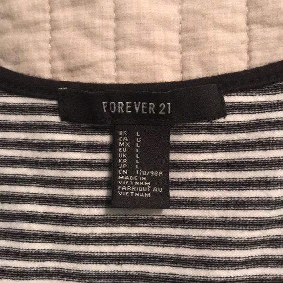 Crop top from Forever 21 - Picture 2 of 3